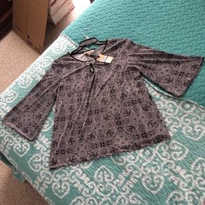 XL bell sleeves printed top